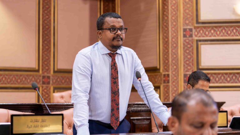ކުށްކޮށްގެން ހޯދާ މުދާ ދައުލަތަށް ނަގައި، ގެއްލުން ލިބުނު ފަރާތްތަކަށް ބަދަލު ދެވޭ ބިލެއް މަޖިލީހަށް ހުށަހަޅައިފި