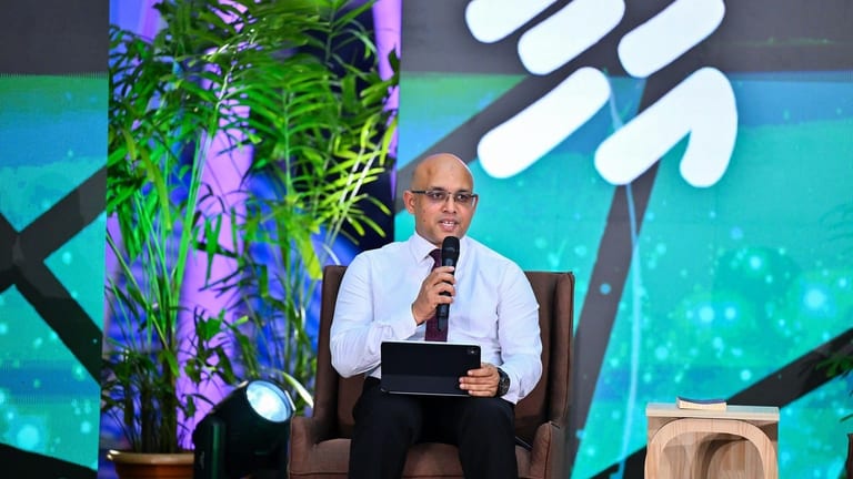 ކުރިމަގުގައި ދަރަނި ދެއްކުމުގައި ނުއުފުލޭ ވަރުގެ ބުރައެއް ނެތް: މިނިސްޓަރު ޒަރީރު
