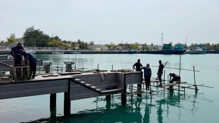 ކުޅުދުއްފުށީ ޖެޓީ ބޮޑުކުރުމުގެ މަޝްރޫޢުގެ ކޮންކްރީޓް މަސައްކަތްތައް ކުރިއަށްދަނީ
