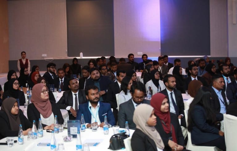 400 އަށްވުރެ ގިނަ ބައިވެރިންނާއެކު އެކައުންޓެންޓްސް ފޯރަމް ފަށައިފި