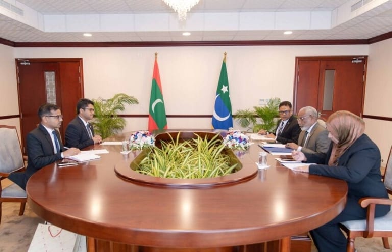 ބަންގްލަދޭޝްގެ ސަފީރު، މަޖިލީހުގެ ރައީސްގެ އަރިހަށް އިޙްތިރާމުގެ ޒިޔާރަތެއް ކުރައްވައިފި
