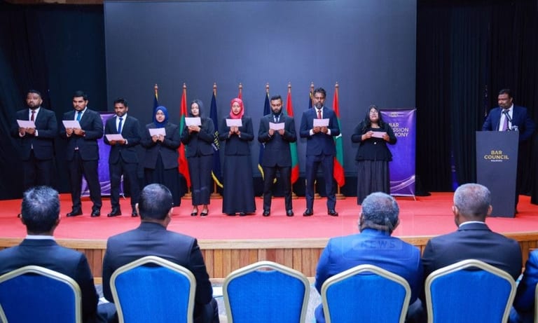 ޤާނޫނީ ވަކީލުކަމުގެ ހުވައި 9 ބޭފުޅަކު ކުރައްވައިފި
