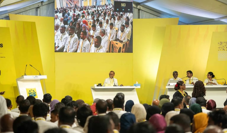 ރަސްމާލެ މަޝްރޫޢުގައި ކަންބޮޑުވުންތައް އެބަހުރި؛ ރައްޔިތުންގެ ވޯޓެއް ނަގަން އެމްޑީޕީން ގޮވާލައިފި