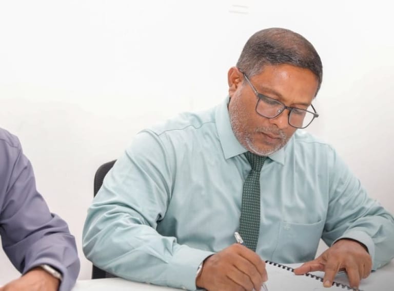 އާރްޑީސީން ވަކިކުރި ނަޒީމް ސްޕޯޓްސް މިނިސްޓްރީގެ ސްޓޭޓް މިނިސްޓަރަކަށް އައްޔަންކުރައްވައިފި