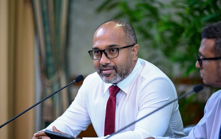 ރަސްމާލޭގައި ވެސް ފުލުހުންގެ ވާޖިބު އަދާކުރަން އެއްވެސް ހުރަހެއް ނޯންނާނެ: މިނިސްޓަރު އިޙްސާން
