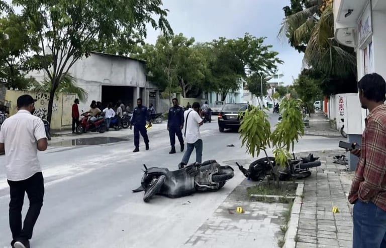 ކުޅުދުއްފުށި ސިޓީގައި ދެ ސައިކަލު ޖެހި ދެ މީހަކަށް ސީރިއަސް އަނިޔާތަކެއްވެއްޖެ