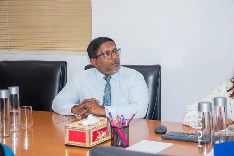 އާރްޑީސީގެ މެނޭޖިން ޑިރެކްޓަރުގެ މަގާމުން ނަޒީމް ވަކިކޮށްފި