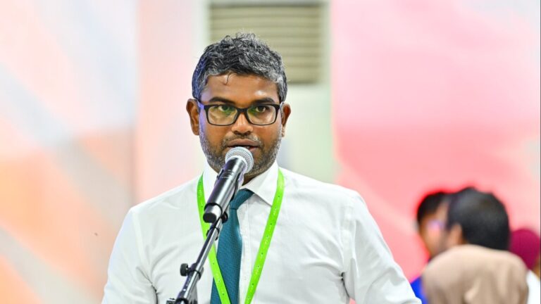 ވ. ތިނަދޫ ކައުންސިލްގެ ރައީސް ހޮވުމަށް ބާއްވާ ބައި-އިލެކްޝަނަށް ކުރިމަތިލުމުގެ ފުރުޞަތު ހުޅުވާލައިފި