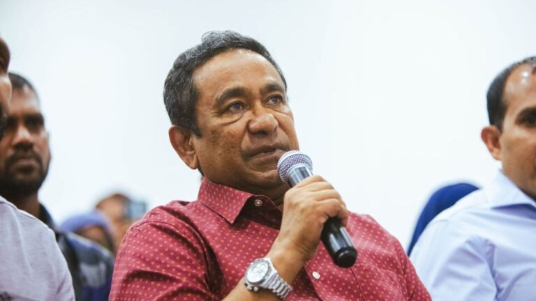 އީގަލް ހިލްސްގެ ރަސްމާލޭ މަޝްރޫޢު ހުއްޓާލުމަށް ރައީސް ޔާމީން ގޮވާލައްވައިފި
