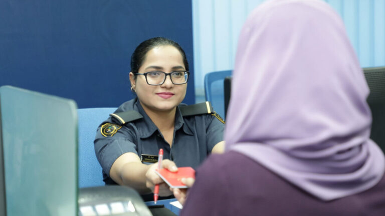 ގައްދޫގައި ޕާސްޕޯޓުގެ ޚިދުމަތް ފަށައިފި