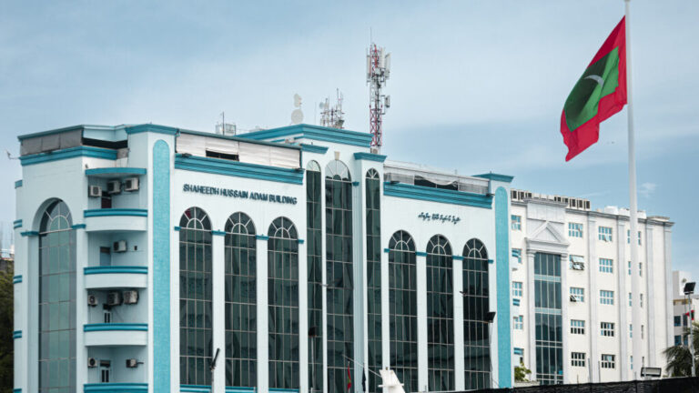 ޗައިނާގައި ބާއްވާ ކައުންޓަރ-ޓެރަރިޒަމާ ގުޅެ ސެމިނާއެއްގައި ދިވެހި ފުލުހުން ބައިވެރިވަނީ