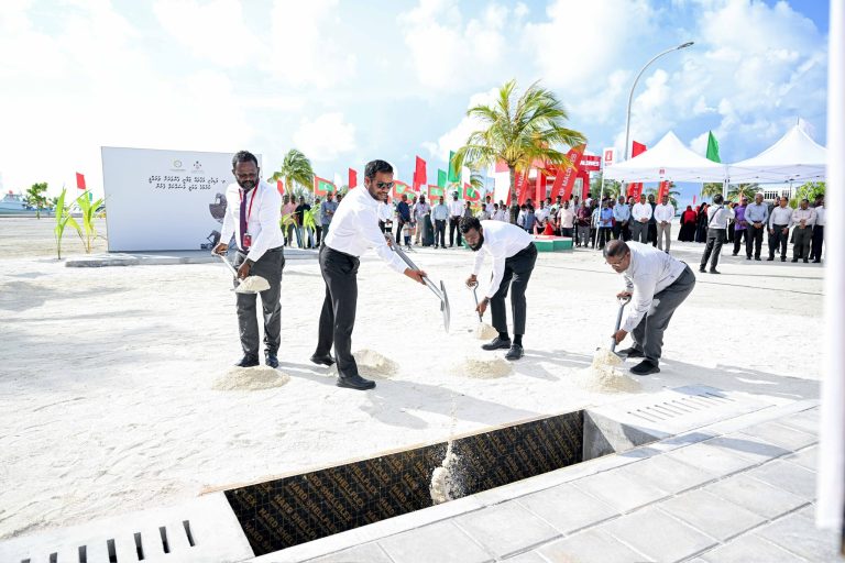 މަޑިފުށީ މަގުހެދުމުގެ މަސައްކަތް ރަސްމީކޮށް ފަށައިފި
