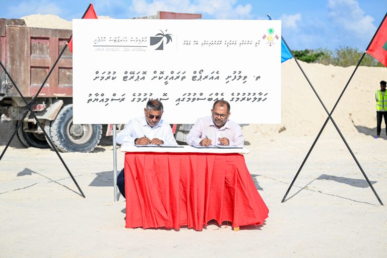 ވިލުފުށީ އެއާޕޯޓްގެ މަސައްކަތް އެމްއޭސީއެލްއާ ޙަވާލުކޮށް އަމަލީ މަސައްކަތް ފަށައިފި