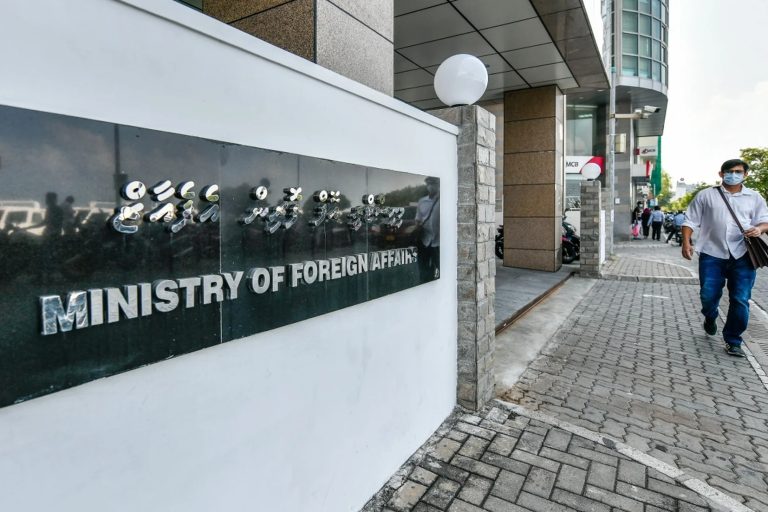 އިންޑިއާއަށް ދަތުރުކުރާ ފަރާތްތަކުން އޮންލައިންކޮށް އީ-އެރައިވަލް ކާޑު ފުރިހަމަކުރަންޖެހޭ ގޮތަށް ހަދައިފި