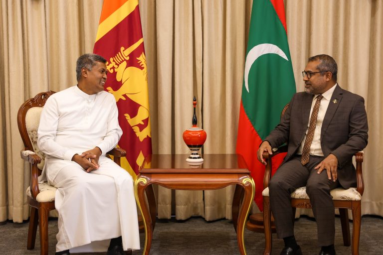 ރާއްޖޭގެ ތަޢުލީމާއި އިންސާނީ ވަސީލަތްތައް ބިނާކުރުމަށް ސްރީލަންކާ އިން ކުރައްވާ މަސައްކަތްތަކަށް ޚާރިޖީ ވަޒީރުގެ ޝުކުރު