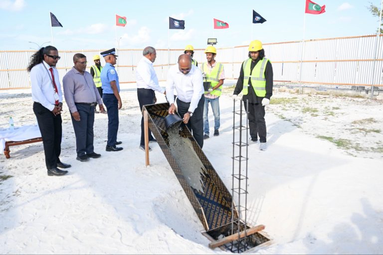 ފެންފުށީ ފުލުހުންގެ މަރުކަޒގެ ބިންގާ އަޅައިފި