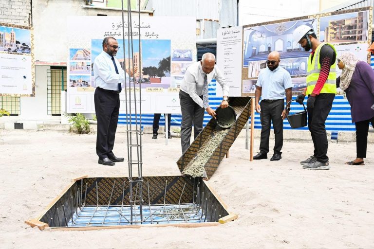 ބޮޑުގެ މިސްކިތާއި ދަޢުވާ ސެންޓަރުގެ ބިންގާ އަޅައިފި