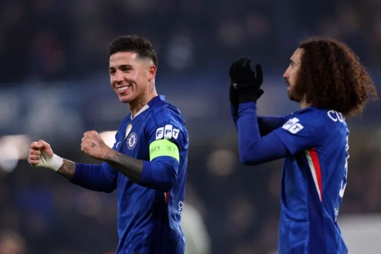 ޗެލްސީ އިން ޔަމާލް އާއި ބާސެލޯނާ ހަމަބިމަށް ތިރިކޮށްފި!