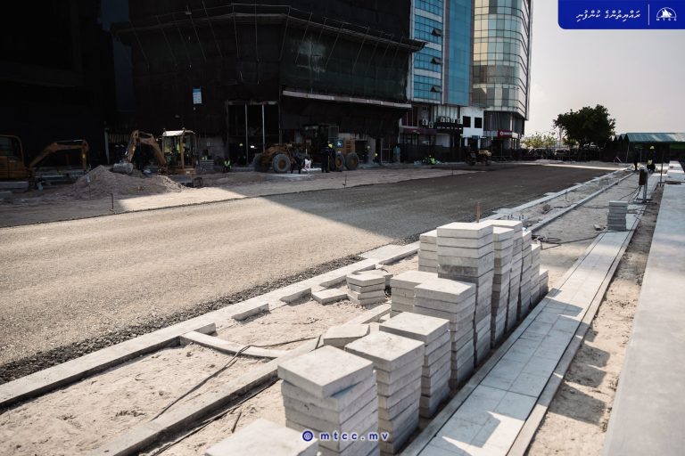 ބޮޑުތަކުރުފާނު މަގުގެ އުތުރު ފަރާތް ތަރައްޤީކުރުމުގެ މަޝްރޫޢުގެ ފުރަތަމަ ސެގްމަންޓްގެ %91 މަސައްކަތް ނިމިއްޖެ