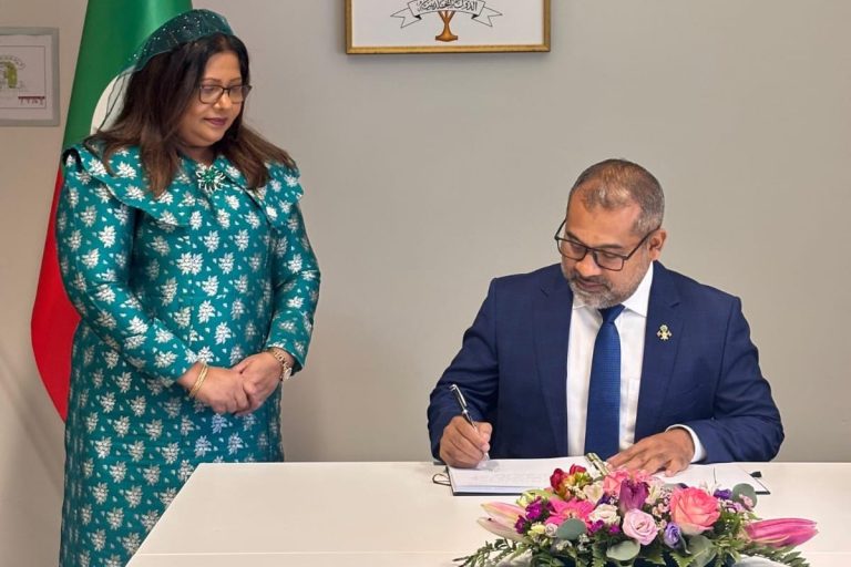 ވަޒީރު ޑރ. ޚަލީލް ބެލްޖިއަމަށް ކުރެއްވި ދަތުރުފުޅު ނިންމަވާލައްވައިފި