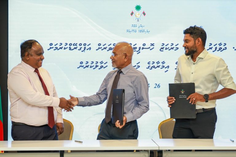 ދުވާފަރު ޞިއްޙީ މަރުކަޒު ހޮސްޕިޓަލް ފެންވަރަށް އަޕްގްރޭޑްކުރުމަށް އިތުރުކުރެވޭ ޢިމާރާތުގެ މަސައްކަތް ހަވާލުކޮށްފި