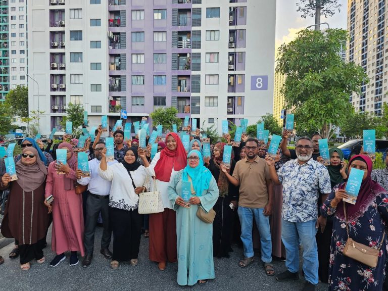 ޕީއެންސީ ބޮޑު ޖަލްސާއަށް ރާއްޖޭގެ އެކި ކަންކޮޅުތަކުން މީހުން އަންނަން ފަށައިފި