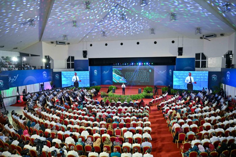 މޯލްޑިވްސް 2.0 މުސްތަޤުބަލުގައި ދިވެހިރާއްޖޭގެ ތާރީޚު ބަދަލުކޮށްލާނެ: ރައީސް