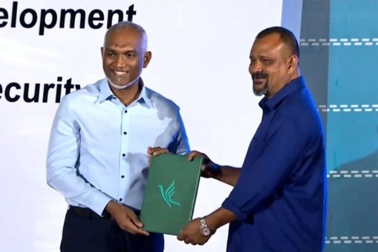 އެމްޑީޕީ މެދުހެންވޭރު ދާއިރާގެ ކުރީގެ ރައީސް ރައްޒާގް ޕީއެންސީ އަށް