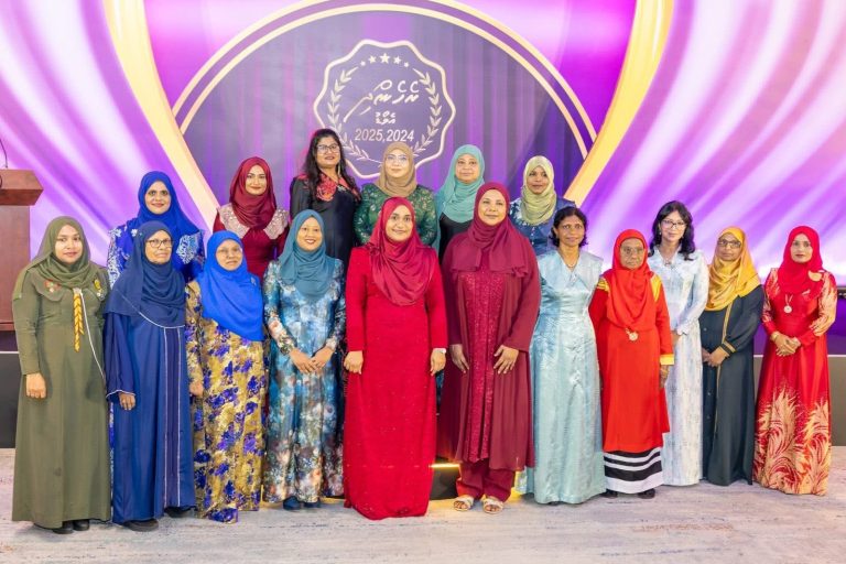 ފަނަރަ ފަރާތަކަށް ރެހެންދި އެވޯޑު ދީފި