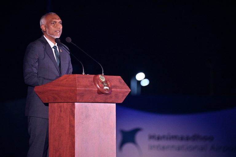 ހަނިމާދޫ އެއަރޕޯޓް ހުޅުވުމާއެކު ހުޅުވިގެންދަނީ ބޮޑު ތިލަދުންމަތީ ސަރަޙައްދުގެ ތަރައްޤީގެ ދޮރޯށި :ރައީސް