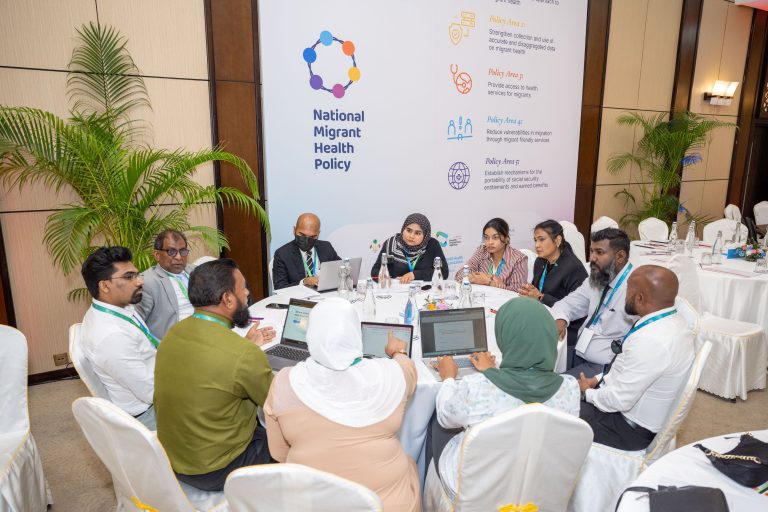 ސަތޭކައަށް ވުރެ ގިނަ ބައިވެރިންނާއި އެކު ޕަބްލިކް ހެލްތު ކޮންފަރެންސް ފަށައިފި