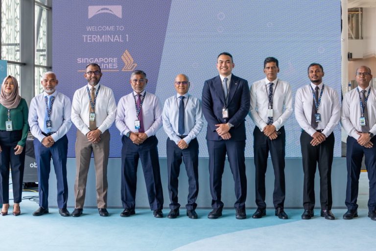 ވީއައިއޭ ޓީ1 އިން ސިންގަޕޯރ އެއާލައިންސަށް ޚިދުމަތް ދޭން ފަށައިފި