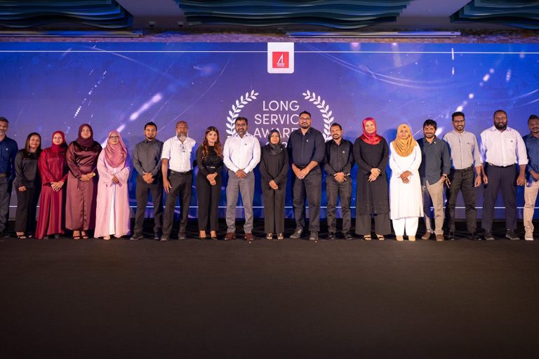 ބީއެމްއެލް އަށް ދިގު މުއްދަތަށް ޚިދުމަތްކޮށްދީފައިވާ މުވައްޒަފުންގެ އަގުވަޒަންކޮށްފި