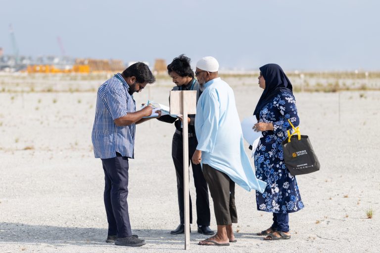 ބައެއް ގޯތިތައް ހުރި ތަންތަނަށް ބަދަލު ގެނައުމާ ގުޅިގެން އައު ރަޖިސްޓްރީ އާ ހަވާލުވާން އެދެފި