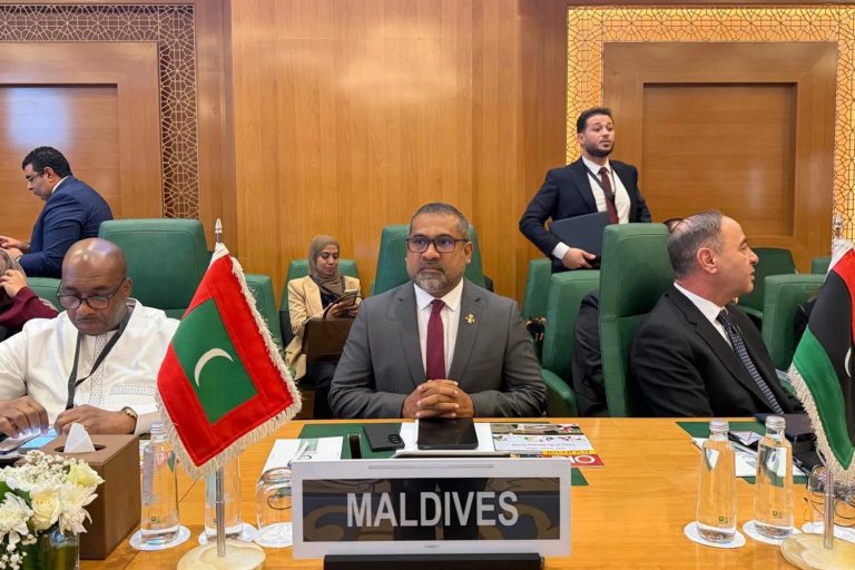 ކުދި ޤައުމުތަކުގެ ސިޔާދަތު ރައްކާތެރިކުރުމަށް ޚާރިޖީ ވަޒީރު ގޮވާލައްވައިފި