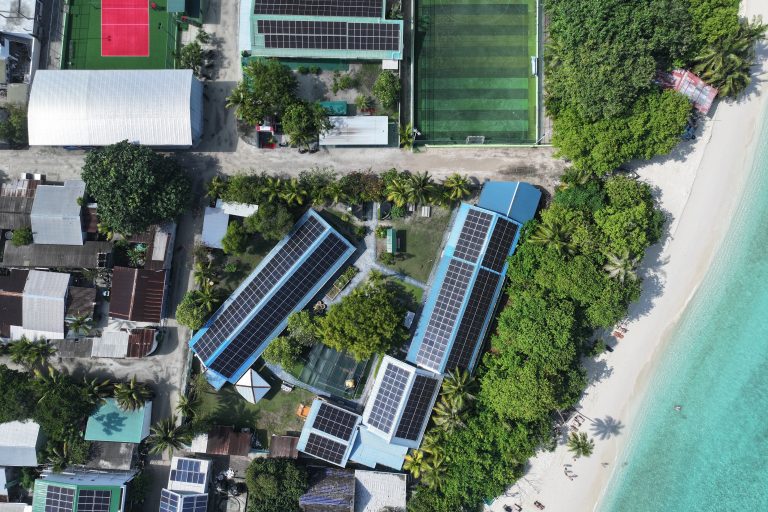 މާޅޮހު ހައިބްރިޑް ނިޒާމުން އަހަރަކު 455 ޓަނުގެ އެމިޝަންސް މަދުކުރެވޭނެ: މިނިސްޓްރީ