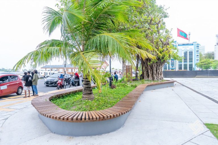 ޖުމްހޫރީ މައިދާން ވަގުތީ ގޮތުން އާންމުންނަށް ހުޅުވާލައިފި