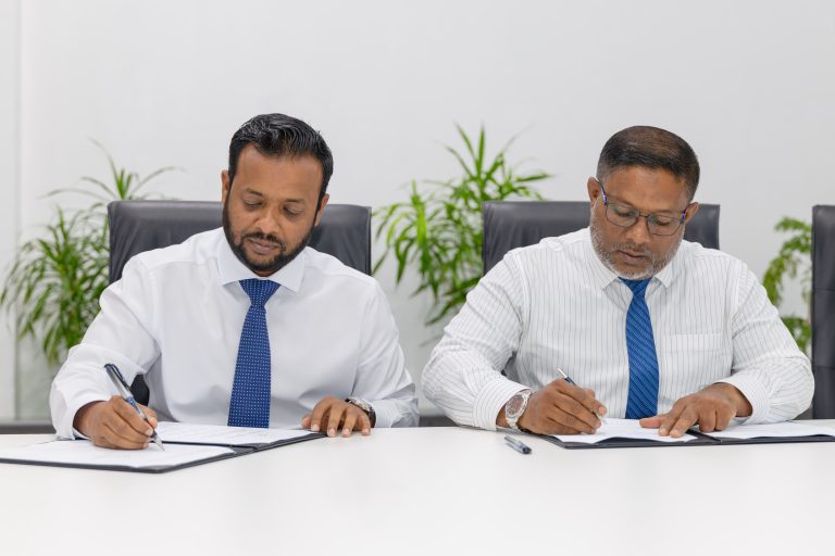ތިނަދޫގެ މަގު ހެދުމުގެ ތިންވަނަ ފިޔަވަހީގެ މަސައްކަތް އާރު.ޑީ.ސީ އާއި ހަވާލުކޮށްފި