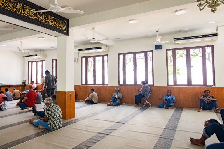 ރަމަޟާން މަހަށް 4 މިސްކިތް އޭސީކޮށް ނިންމާ ބޭނުންކުރަން ފަށައިފި