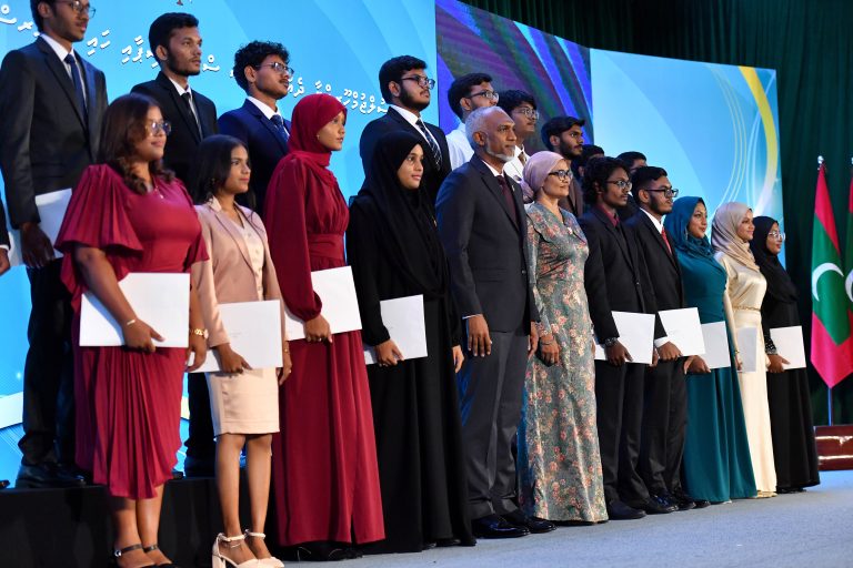 ރައީސްގެ ސްކޮލަރޝިޕްގައި ބޭނުން ދާއިރާއަކުން ކިޔެވޭނެގޮތް ހަދައިފި