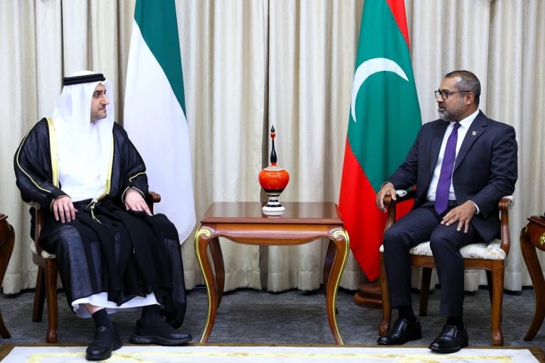 ޔޫއޭއީގެ ސަފީރު، ޚާރިޖީ ވަޒީރުގެ އަރިހަށް ވަދާޢީ ޒިޔާރަތް ކުރައްވައިފި