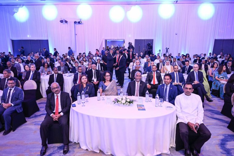 ރާއްޖެ އެދޭ އިޤުތިޞާދީ މަންޒިލަށް ވާސިލުވުމުގައި އަމިއްލަ ވިޔަފާރިތަކުން އަދާކުރާ ދައުރު މުހިންމު: ރައީސް