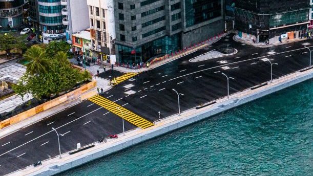 ޗާންދަނީމަގާއި ބޭރުމަގު ގުޅޭ ސަރަހައްދު ވަގުތީގޮތުން ދެކޮޅަށް ދުއްވޭގޮތް ހަދައިފި