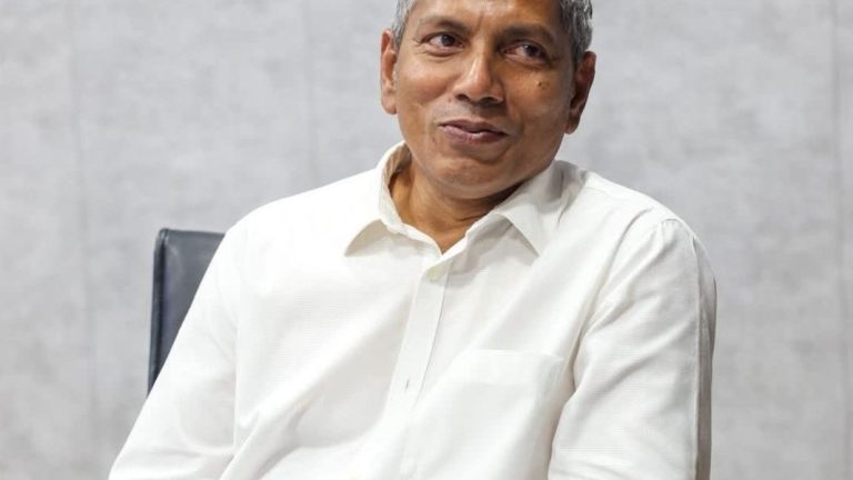 ސޯބެ އިންތިހާބު ކާމިޔާބުކޮށް މަޖިލީހަށް
