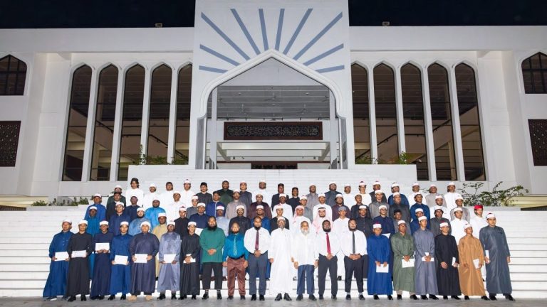 ޒުވާން ޚަޠީބުންގެ 4 ވަނަ ބުރު ނިންމާލައިފި؛ 1,000 ޚަޠީބުން ބިނާކުރުމުގެ އަމާޒާ ދިމާލަށް ބޮޑު ކުރިއެރުމެއް