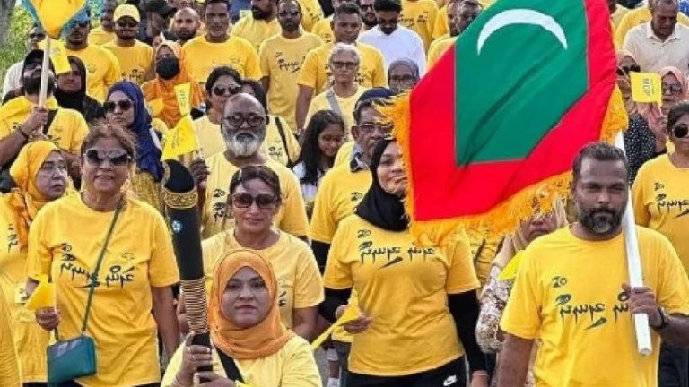 އެމްޑީޕީ މުޒާހަރާގައި ފުލުހުންނަށް ހުރަސް އެޅުމުގެ ދައުވާލިބޭ މީހުންގެ ޝަރީއަތް ފަށައިފި