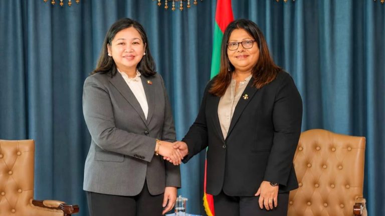 ޞިއްޙީ އަދި އިޖުތިމާޢީ ދާއިރާއިން ފިލިޕީންސާއެކު ގުޅުން ބަދަހިކުރުމަށް މަޝްވަރާކޮށްފި