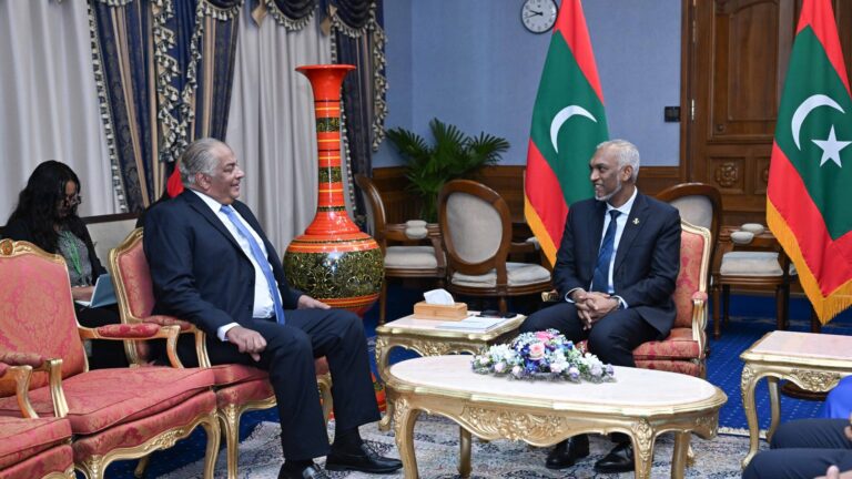 މިޞްރުގެ ސަފީރުގެ ވަދާޢީ ޒިޔާރަތް: މިޞްރުގެ ސަރުކާރުން ދެއްވާ އެހީތެރިކަމަށް ރައީސްގެ ޝުކުރު