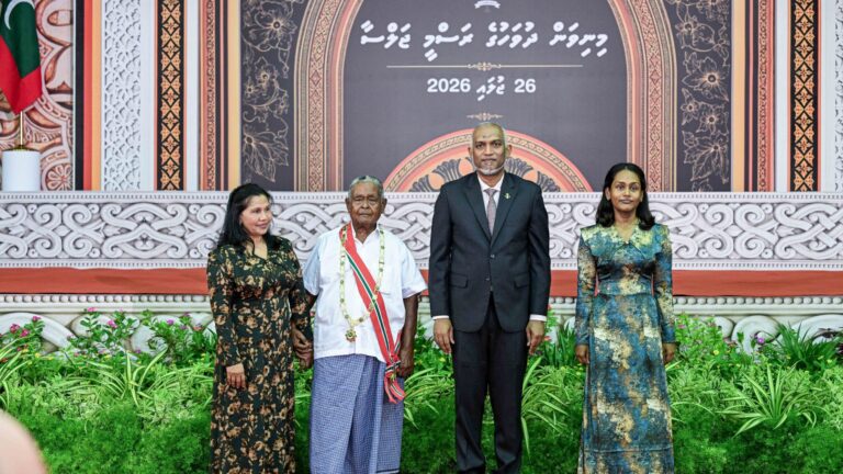 ނިޝާން ޢިއްޒުއްދީނުގެ ޢިއްޒަތުގެ ވެރިކަން މުޙައްމަދު މޫސާއަށް އަރުވައިފި