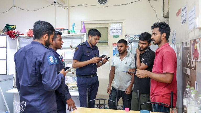 މާލޭގައި ގަވާއިދާ ޚިލާފަށް އުޅެމުންދިޔަ 10 ބިދޭސީއަކު އަތުލައިގެންފި